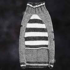 Apparel - Sweater - Wool - "Heart MOM"